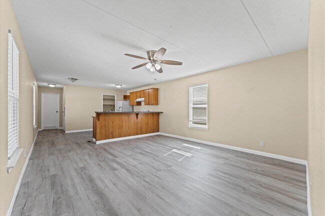 Foto del edificio - 3911 County Rd 183