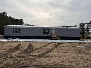 Building Photo - 811 Blue Bird Rd