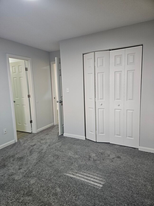 Foto del edificio - Nice 1Br/1Bath Apartment For Rent