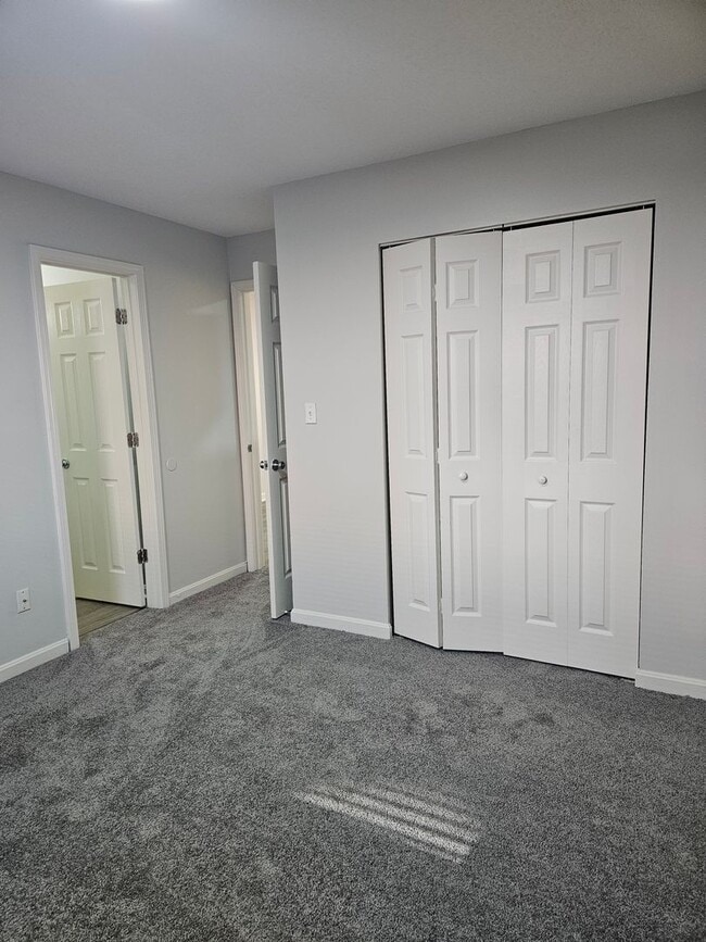 Building Photo - Nice 1Br/1Bath Apartment For Rent