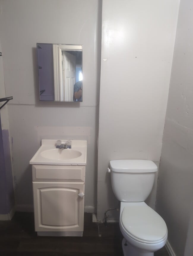 Building Photo - 367 Spruce St