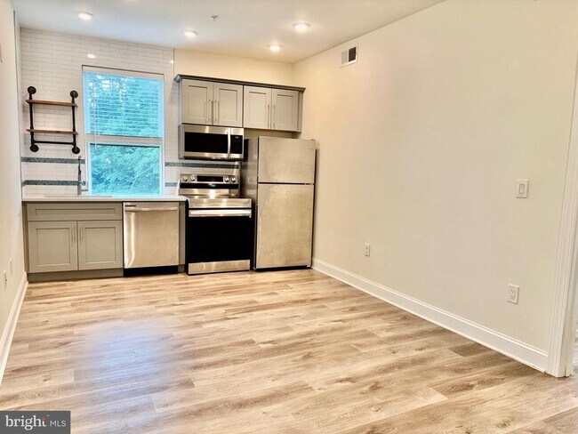 Foto del edificio - 511 Gorgas Ln