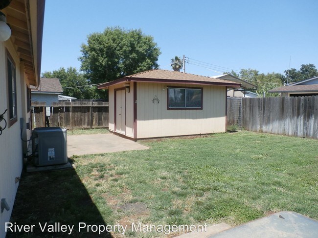 Building Photo - 631 Quebec Way