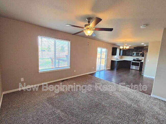 Foto del edificio - 6134 Meadowbank Ln
