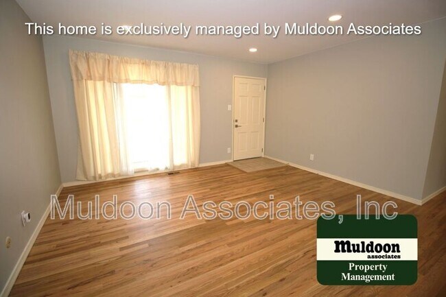 Foto del edificio - 1407 Alexander Rd