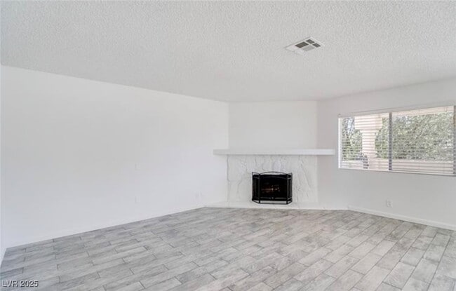 Building Photo - 7964 Rim Rock Way