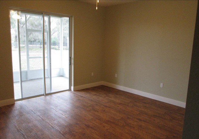 Interior Photo - Summer Brooke Townhomes