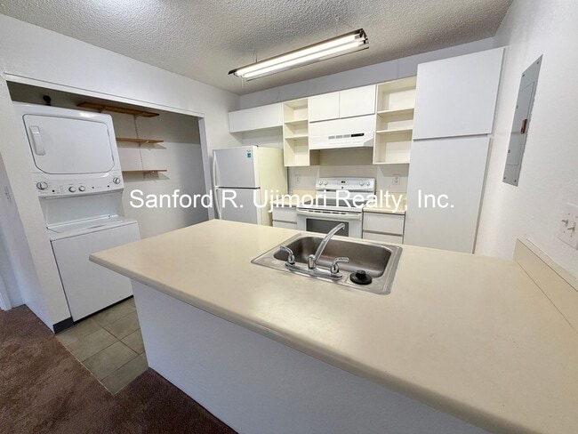 Building Photo - paa94713