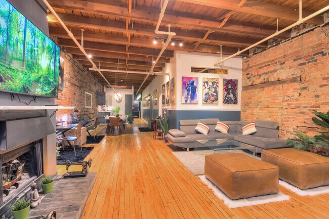 Photo du bâtiment - 7 Rue Notre-Dame Ouest-SI FL3-ID1602038P