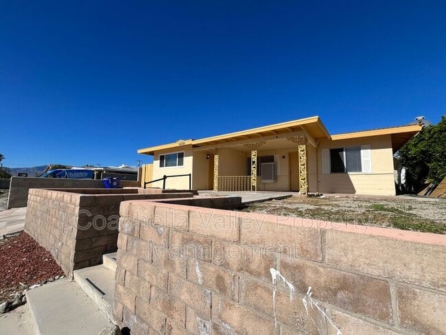 Foto del edificio - 66100 3rd St