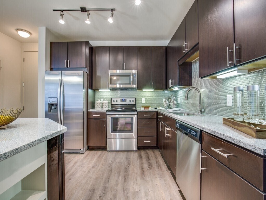 Foto principal - Modern Comfort with Resort-Style Amenities!