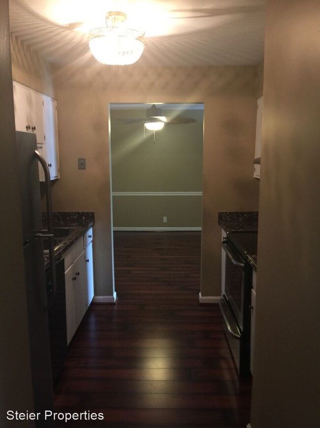 Building Photo - 2 br, 1 bath House - 2214 Sherwood #9
