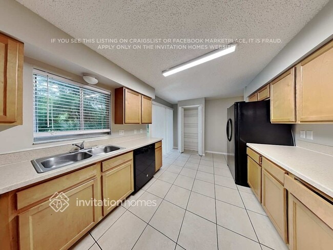Building Photo - 4411 Orangebrook Dr