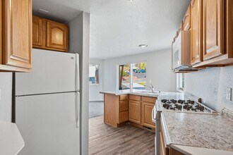 Building Photo - 3118 E Marietta Ave