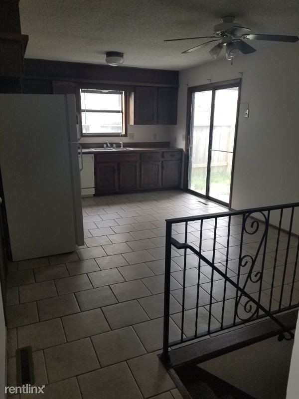 Foto del edificio - 3 br, 2 bath Townhome - 3139 BUNKERHILL