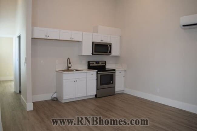 Building Photo - 6110 Friendly Ct