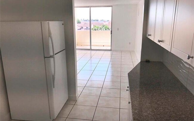 Foto del edificio - 10000 NW 80th Ct