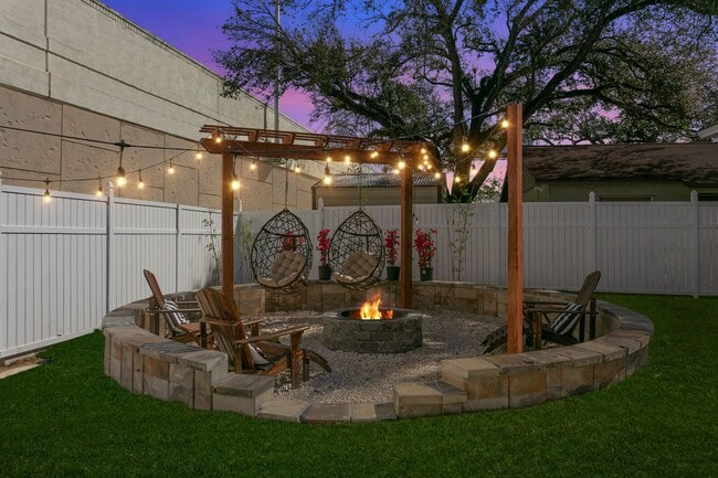 Ditch the Dorm – This Is How Tampa Lives - Ditch the Dorm – This Is How Tampa Lives House
