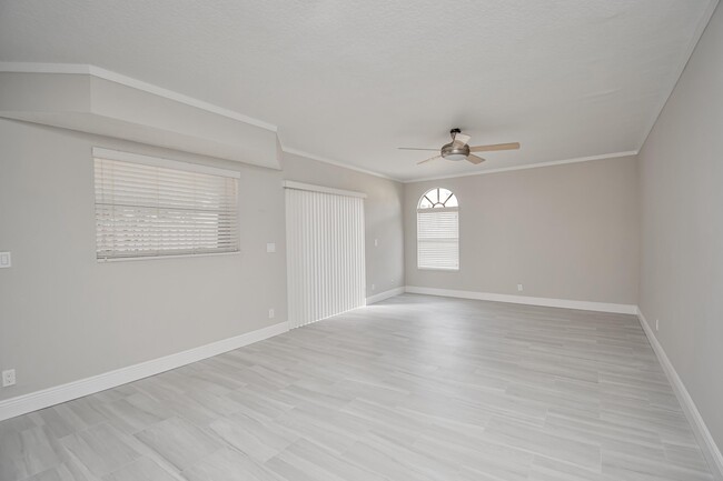 Building Photo - 4240 Village B Dr