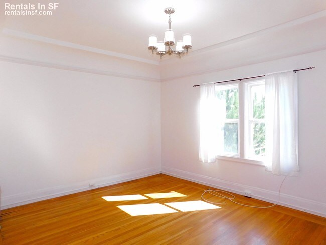 Building Photo - Rentals In SF / Lovely one bedroom APT! VIDEO