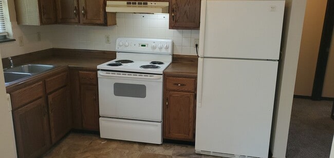Building Photo - 4285-4287 Santa Anna Dr