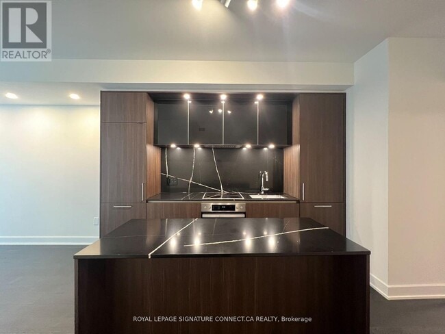 Building Photo - 15 Mercer St