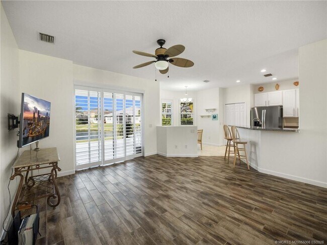 Foto del edificio - 155 56th Dr SW