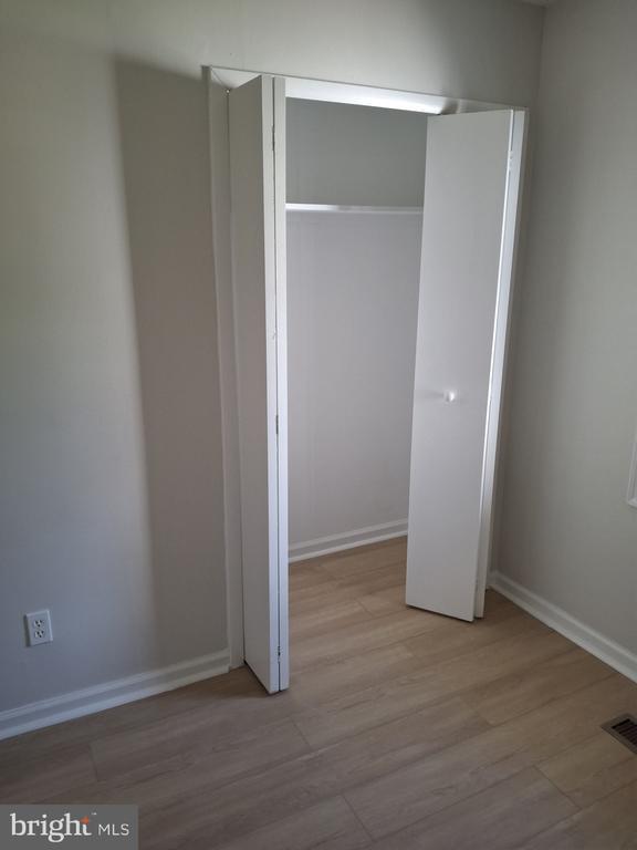 Foto del edificio - 41 Eastmont Ln