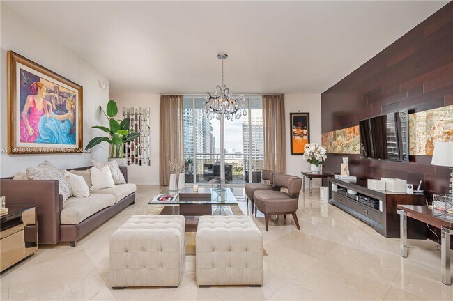 Foto del edificio - 901 Brickell Key Blvd