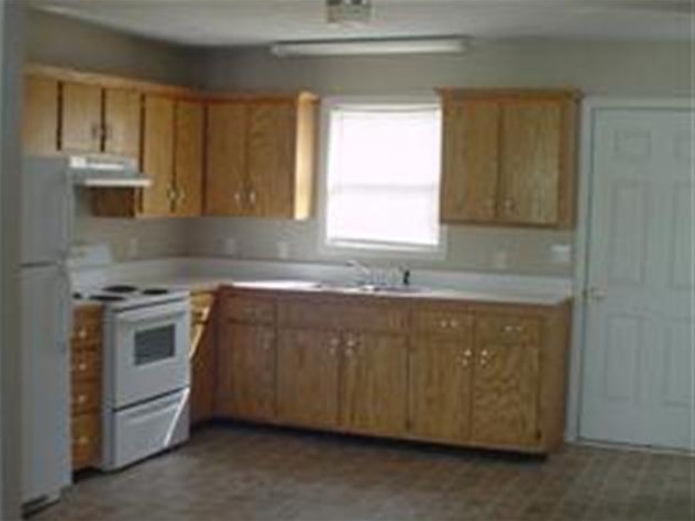 Kitchen - 215 Edgewood St