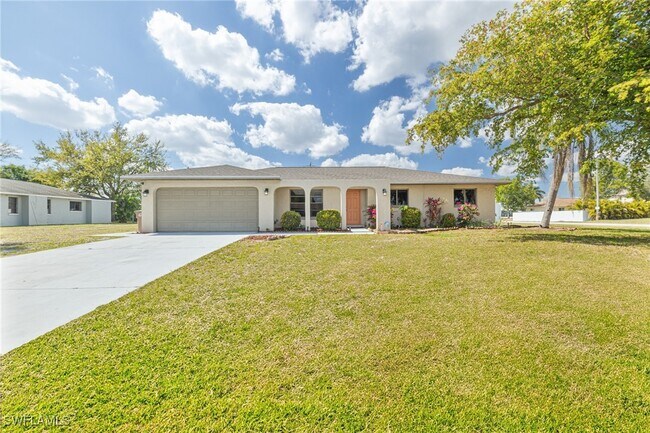 Building Photo - 1628 Country Club Blvd