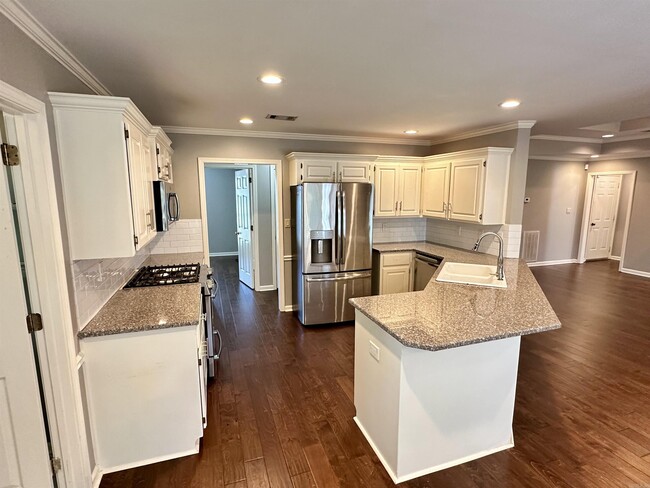 Building Photo - 12816 Cherry Laurel Dr