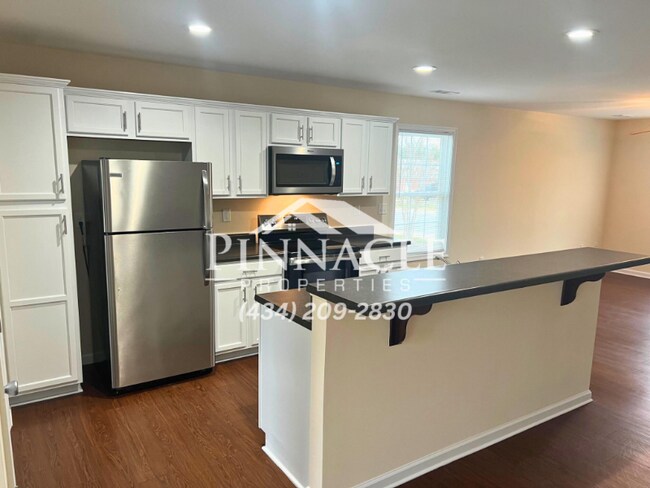 Foto del edificio - 749 Old Graves Mill Rd