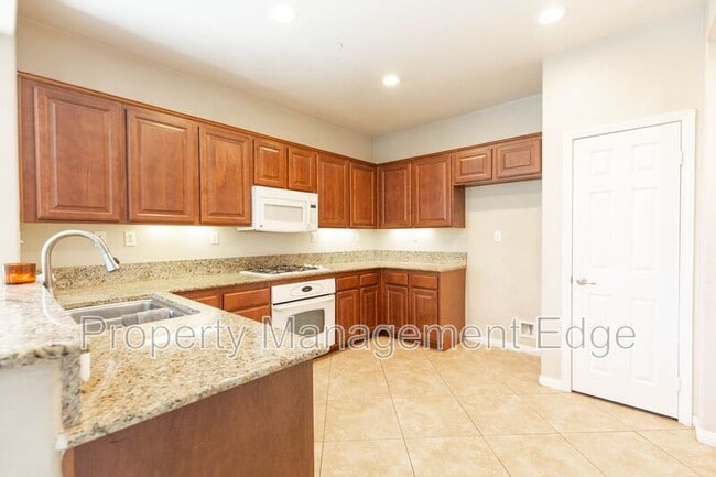 Foto del edificio - 1906 Flint Ct