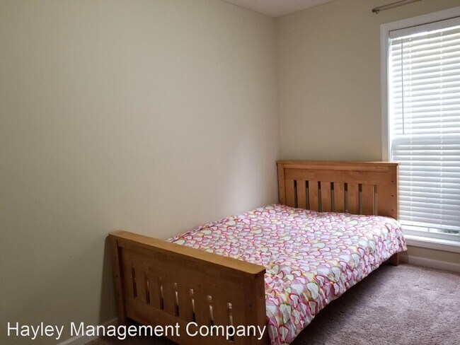 Building Photo - 3 br, 2 bath House - 1571 Newman Dr