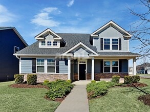 Building Photo - 215 Stowe Rd