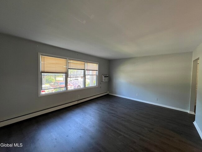 Building Photo - 11-21-21 Ashdown Rd