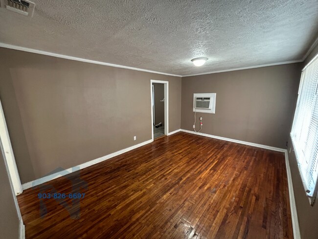 Foto del edificio - 701 4th St