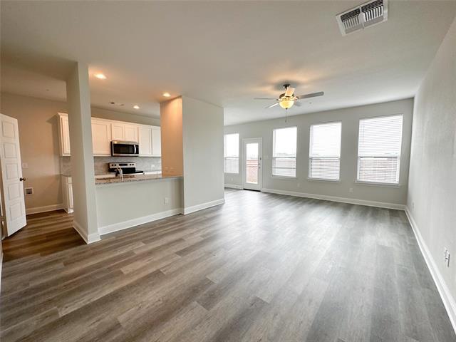 Building Photo - 2077 Layla Dr