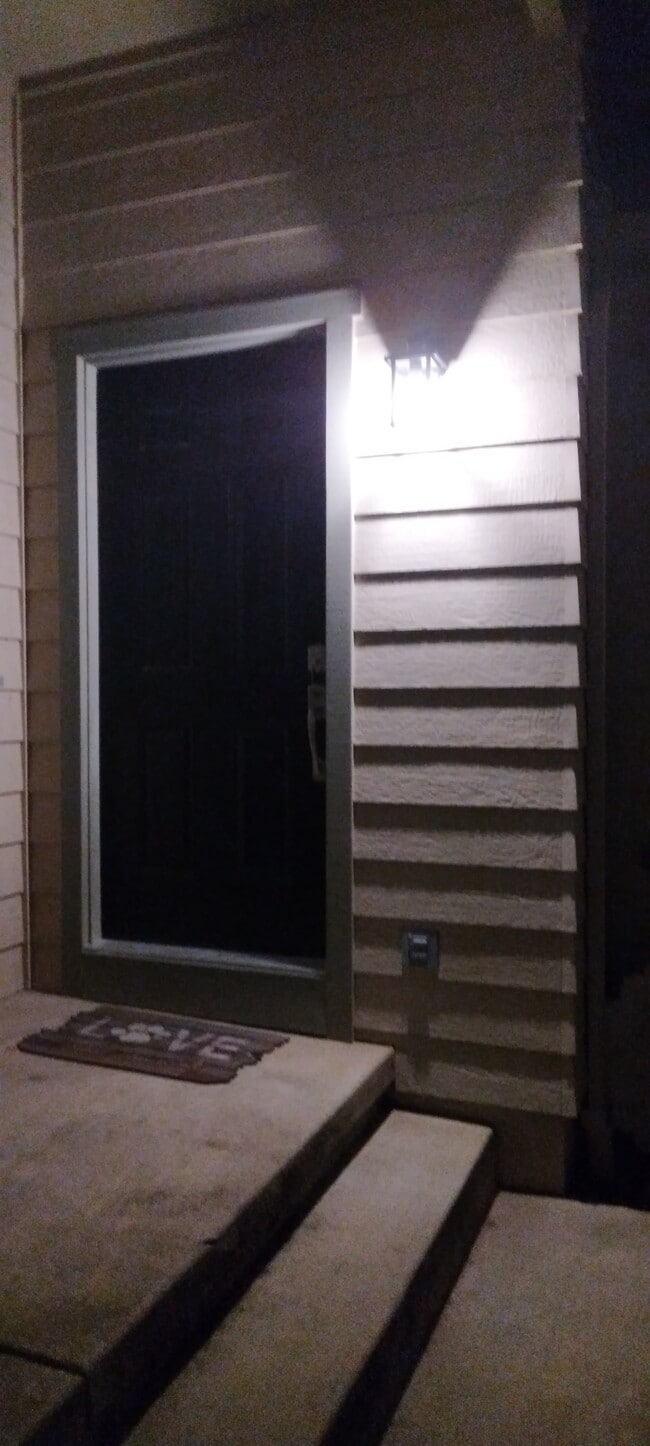 Front door - 418 Riesling St