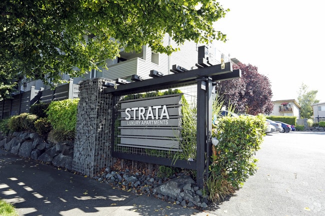 Building Photo - Strata on California