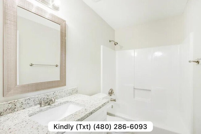 Foto del edificio - 6687 Hill Creek Cove