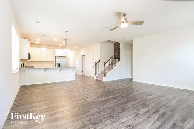 Building Photo - 406 Stonefence Dr