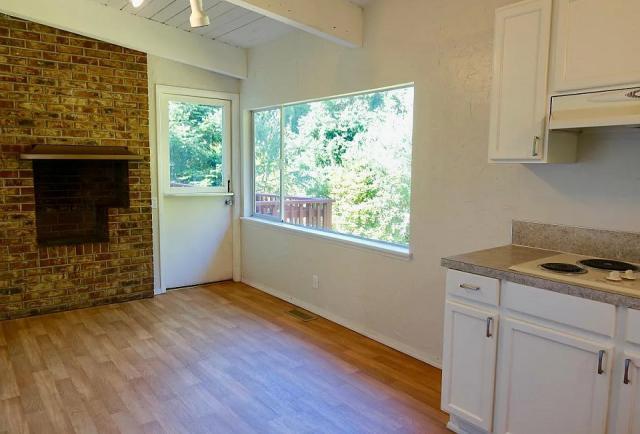 Building Photo - 4 bedroom in Kirkland WA 98033