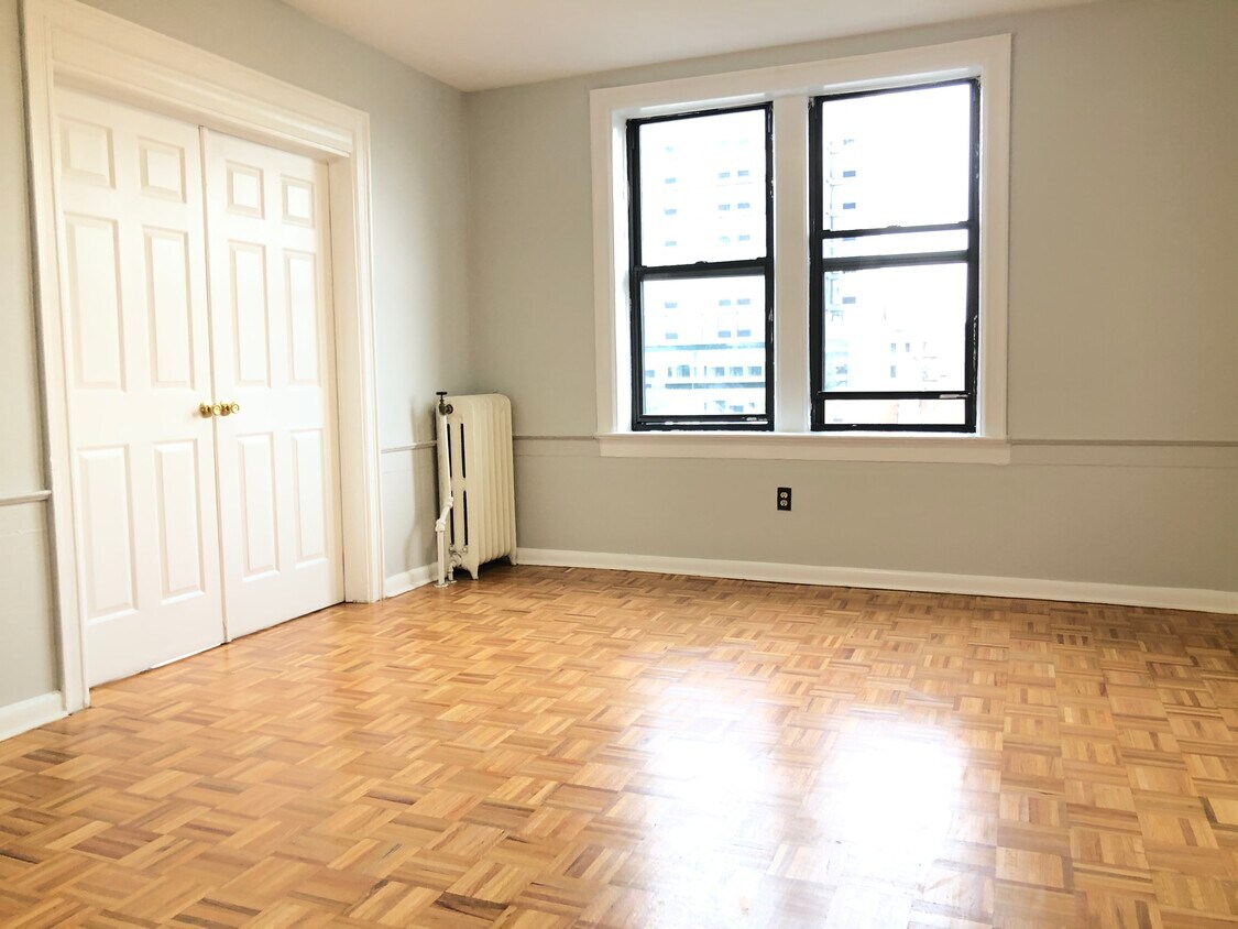 Primary Photo - 225 Academy St