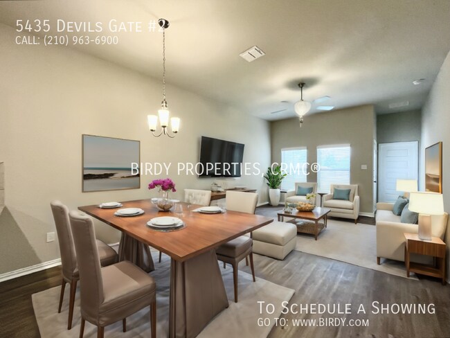 Building Photo - "Spacious 3-Bedroom Duplex with 2 Full Bat...