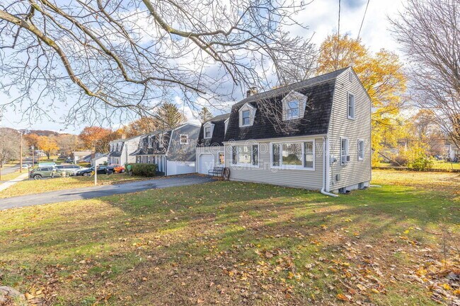 Foto del edificio - 99 Cheney Ln