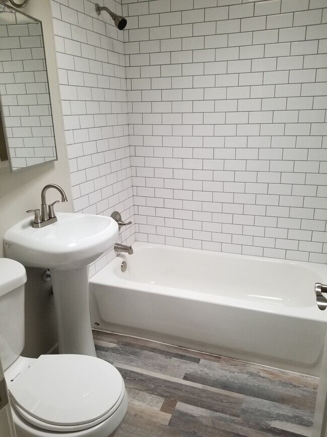 Foto del edificio - 3214 N 68th St