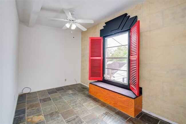 Building Photo - 5311 Palmetto St