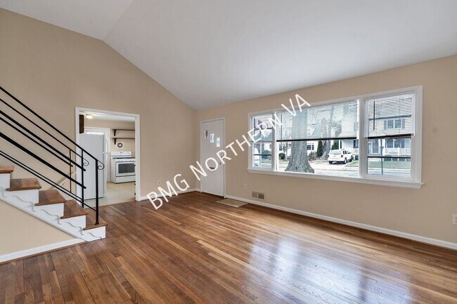 Foto del edificio - 5722 4th St S